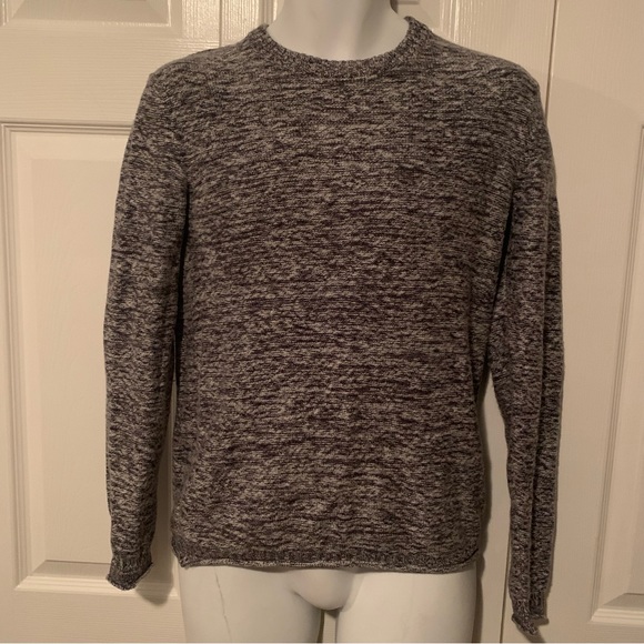 Club Monaco sweater. Xs - Picture 1 of 6